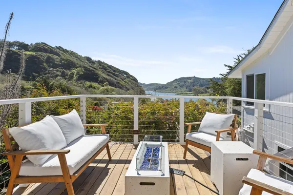 $950,000 | 9500 El Camino, Jenner, CA 95450