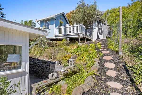 $950,000 | 9500 El Camino, Jenner, CA 95450