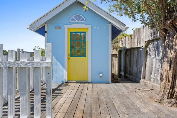 $950,000 | 9500 El Camino, Jenner, CA 95450