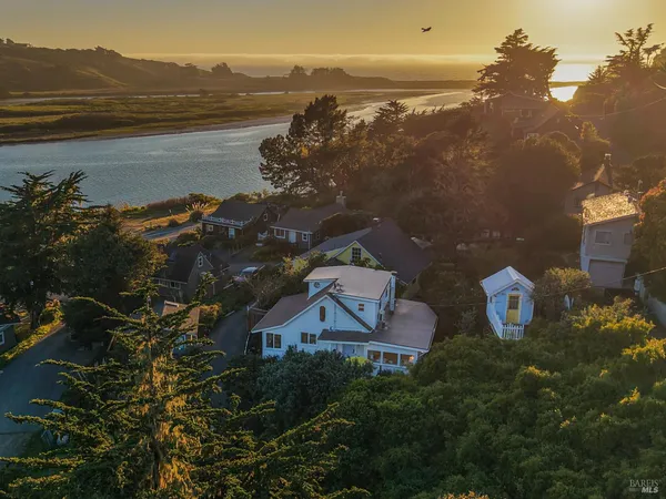 $950,000 | 9500 El Camino, Jenner, CA 95450