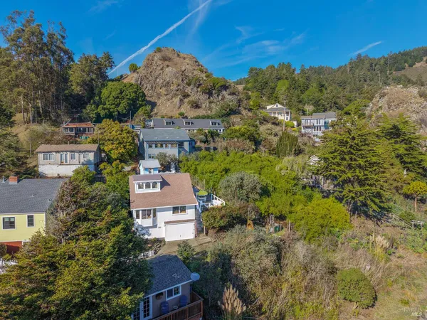 $950,000 | 9500 El Camino, Jenner, CA 95450