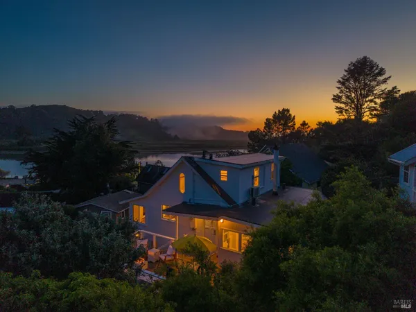 $950,000 | 9500 El Camino, Jenner, CA 95450