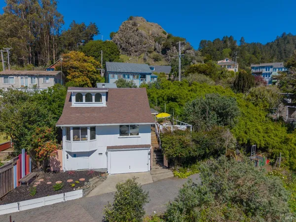 $950,000 | 9500 El Camino, Jenner, CA 95450