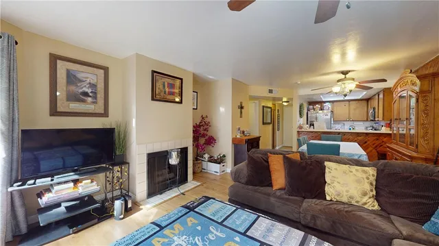 $580,000 | 550 Orange Avenue, Unit 216, Long Beach, CA 90802