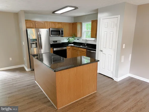 $464,900 | 23801 McIntosh Road, Hollywood, MD 20636