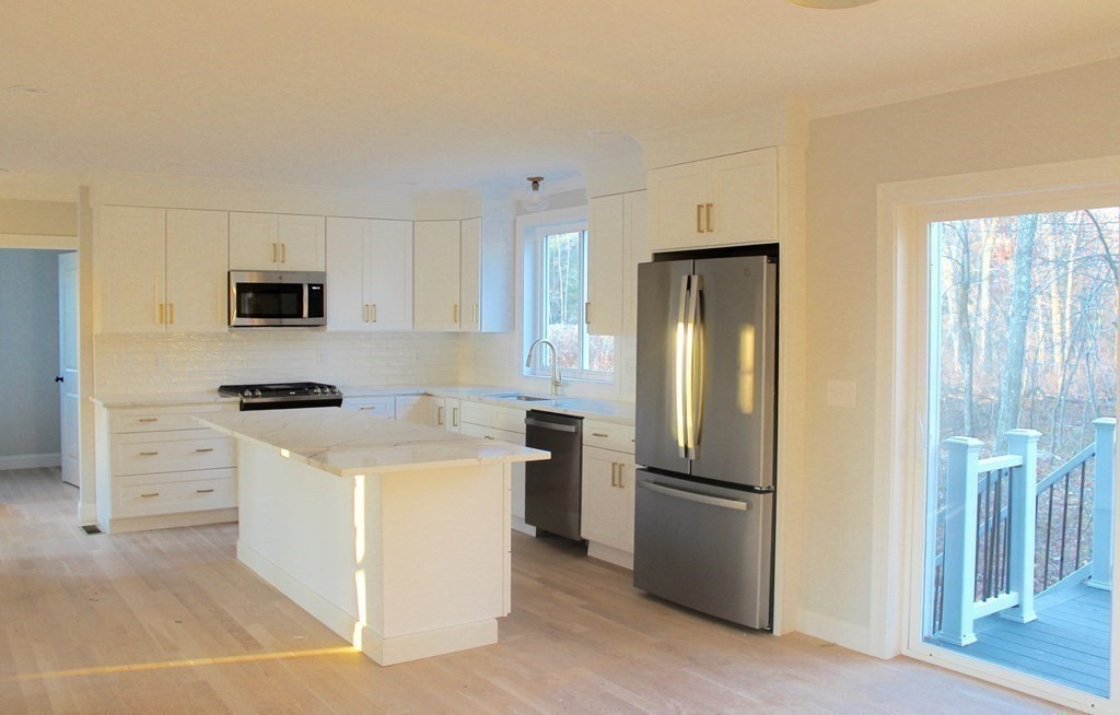 3 Georgia Rae Way Attleboro, MA 02703 - Photo 6 of 18 Gallery Image 6