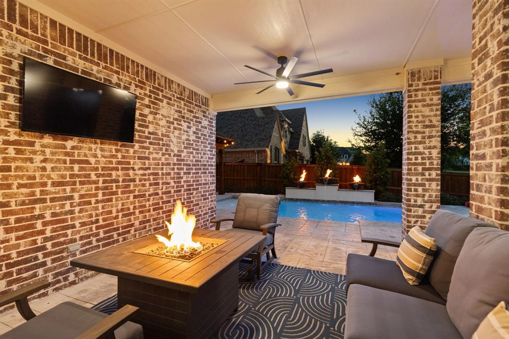 7909 Bonham Cove McKinney, TX 75071 - Photo 9 of 40