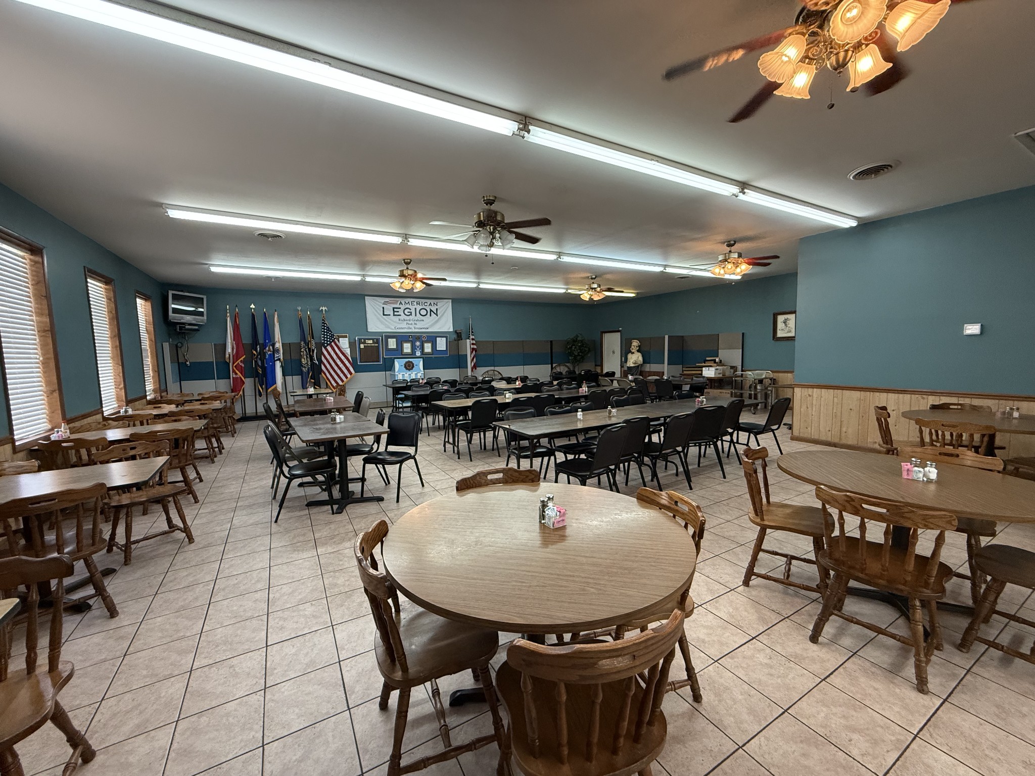 1331 Highway 100 Centerville, TN 37033 - Photo 15 of 26 a dining hall with lots of tables and chairs