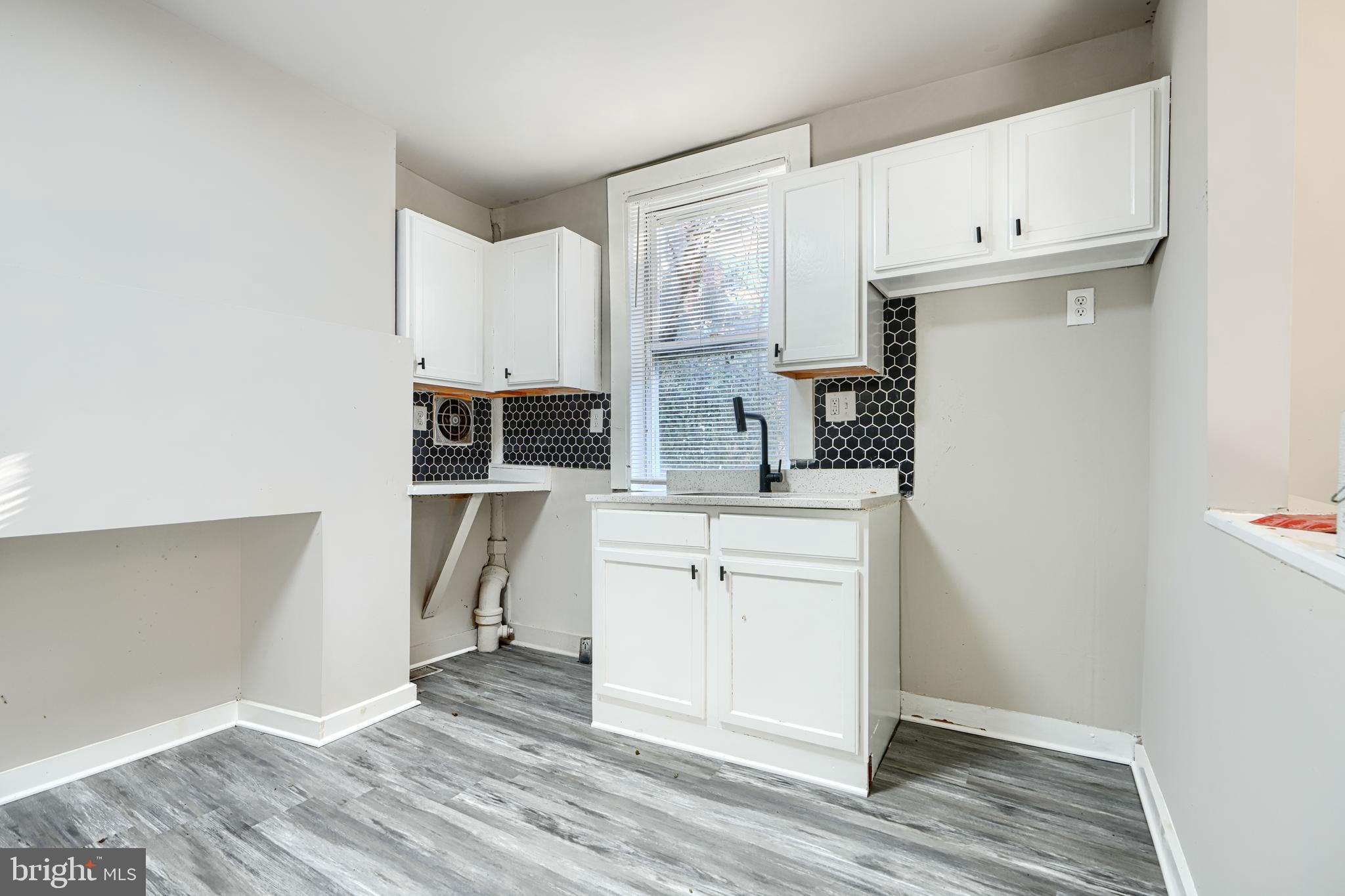 615 North Paca Street Baltimore, MD 21201 - Photo 9 of 12