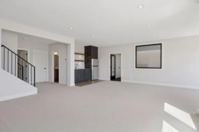 $1,799,000 | 10380 Mallard Drive, Victoria, MN 55318