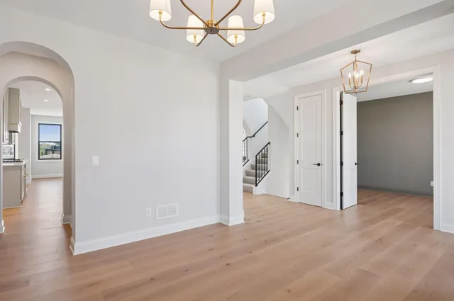 $1,799,000 | 10380 Mallard Drive, Victoria, MN 55318