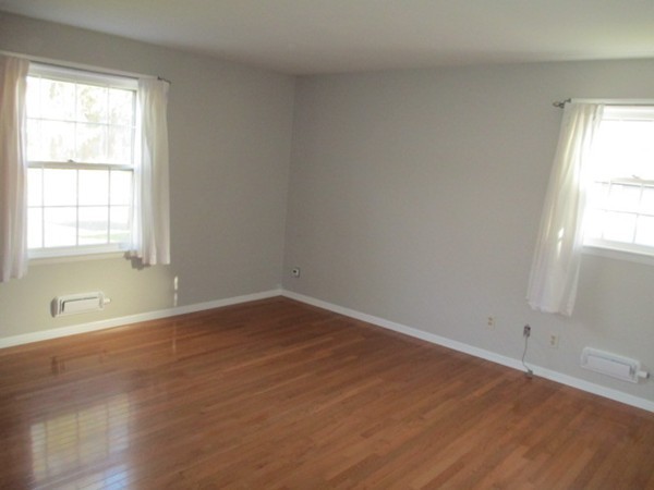 150 Naushon Road Pawtucket, RI 02861 - Photo 17 of 27 Gallery Image 17