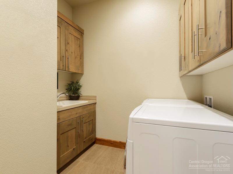 60445 Snap Shot Loop Bend, OR 97702 - Photo 20 of 24 Additional Photo