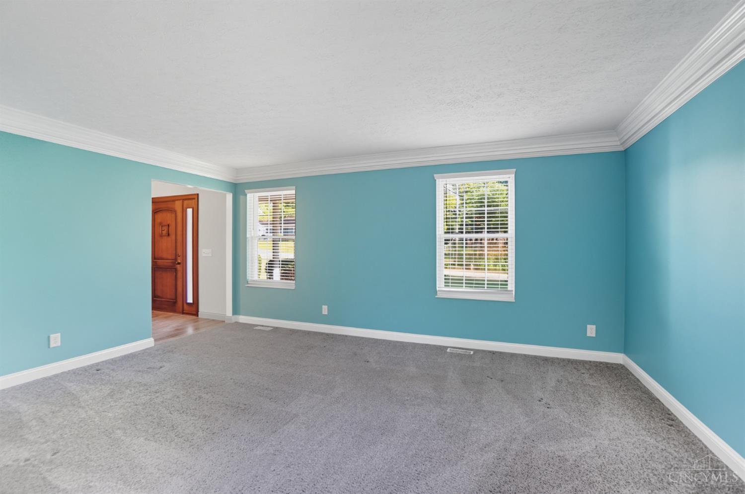 5285 Yeatman Road Cincinnati, OH 45252 - Photo 8 of 72