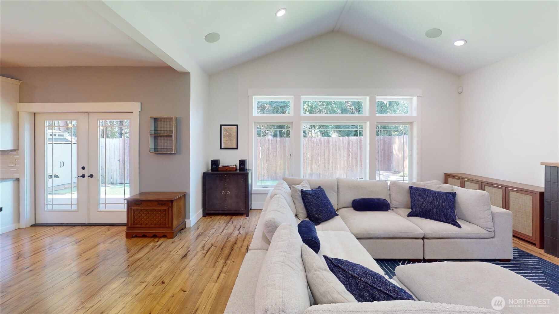 116 Alameda Avenue Fircrest, WA 98466 - Photo 5 of 33 a living room with furniture and a window