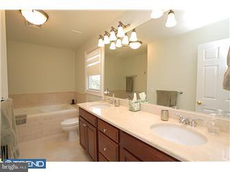 17 Harris Road Princeton, NJ 08540 - Photo 10 of 12