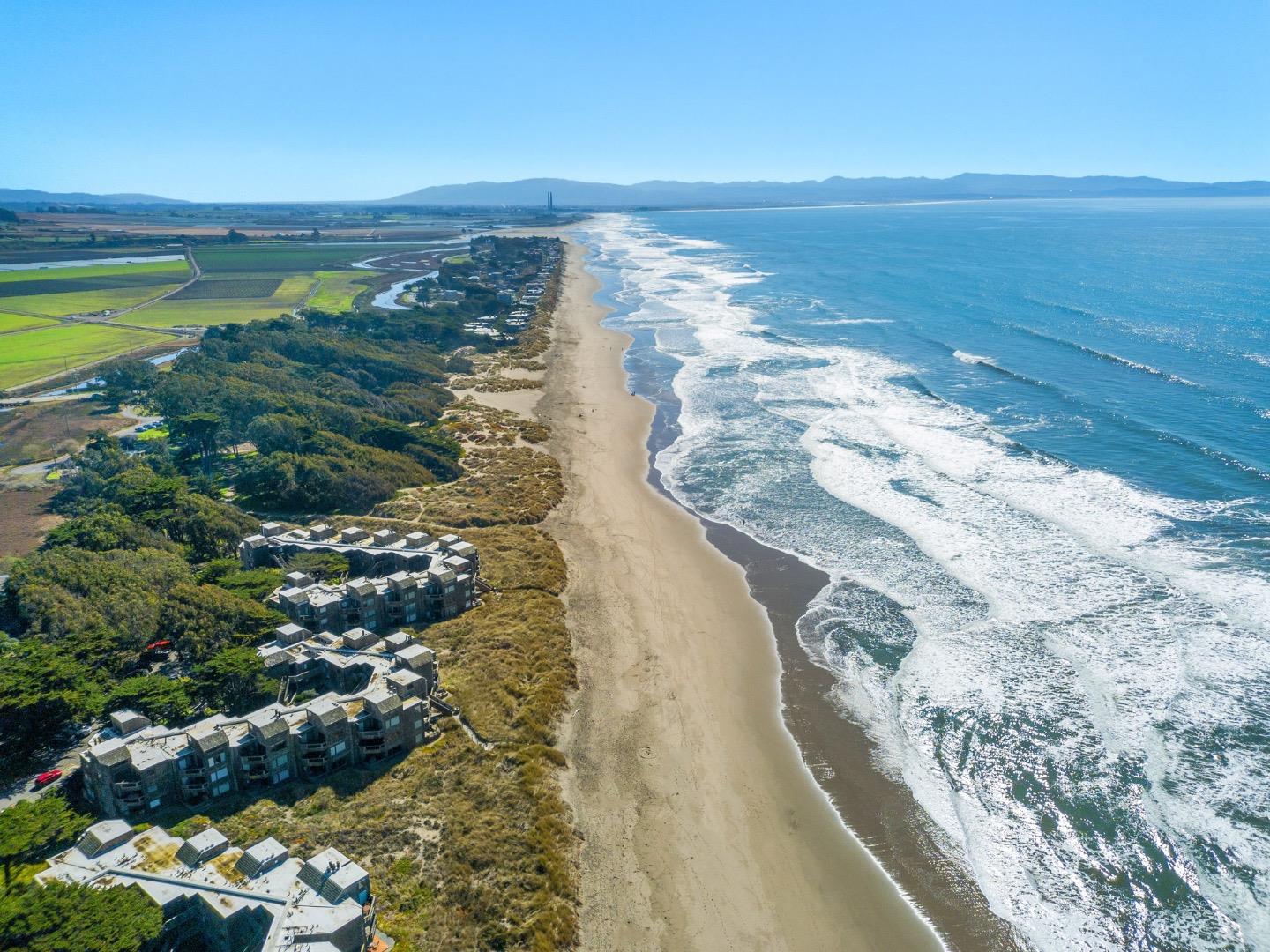 101 Shell Road, Unit 64 Watsonville, CA 95076 - Photo 33 of 35 a view of an ocean beach