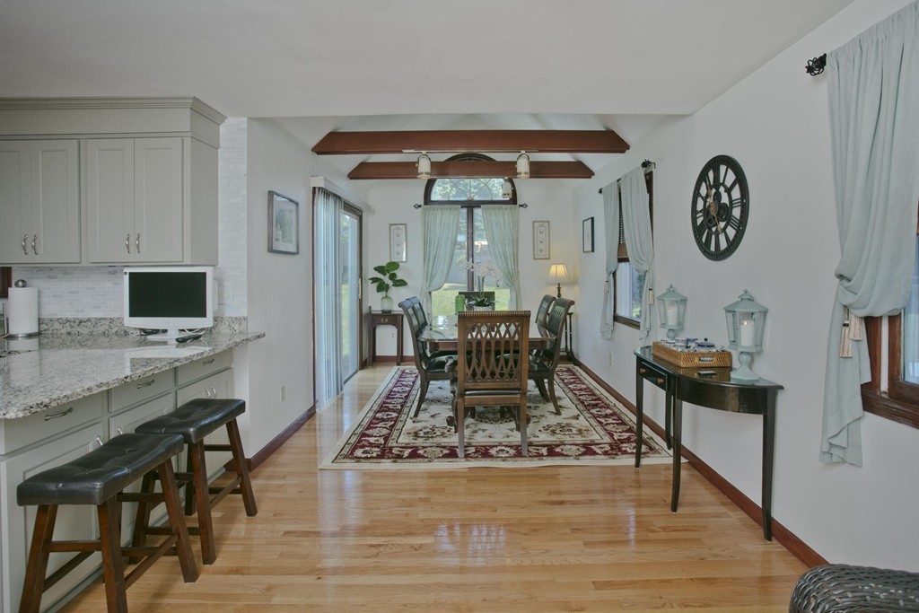 15 East Drumlin Road Springfield, MA 01108 - Photo 8 of 30