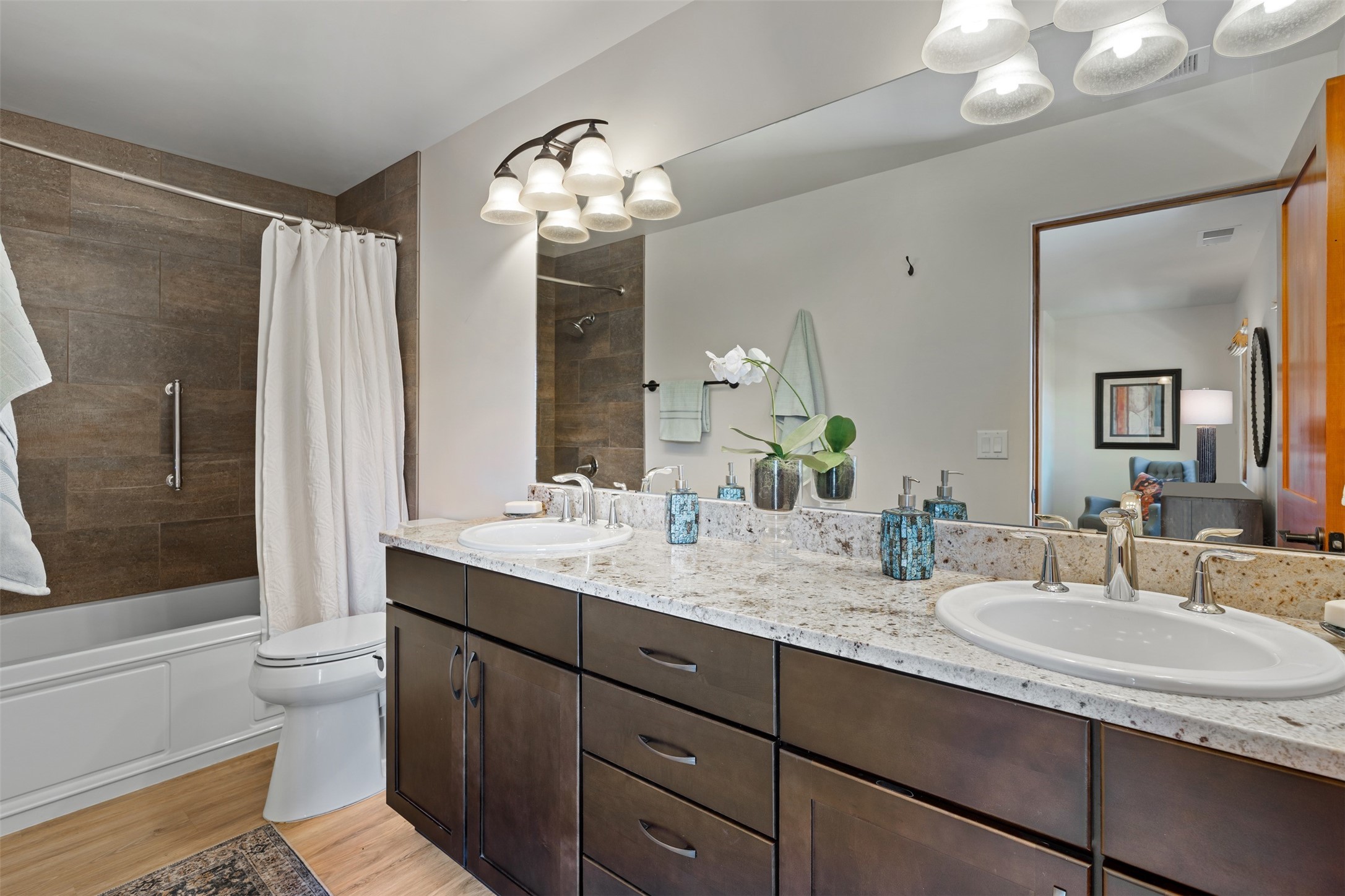 501 Rio Grande Avenue, Unit I4 Santa Fe, NM 87501 - Photo 6 of 38 Primary bath
