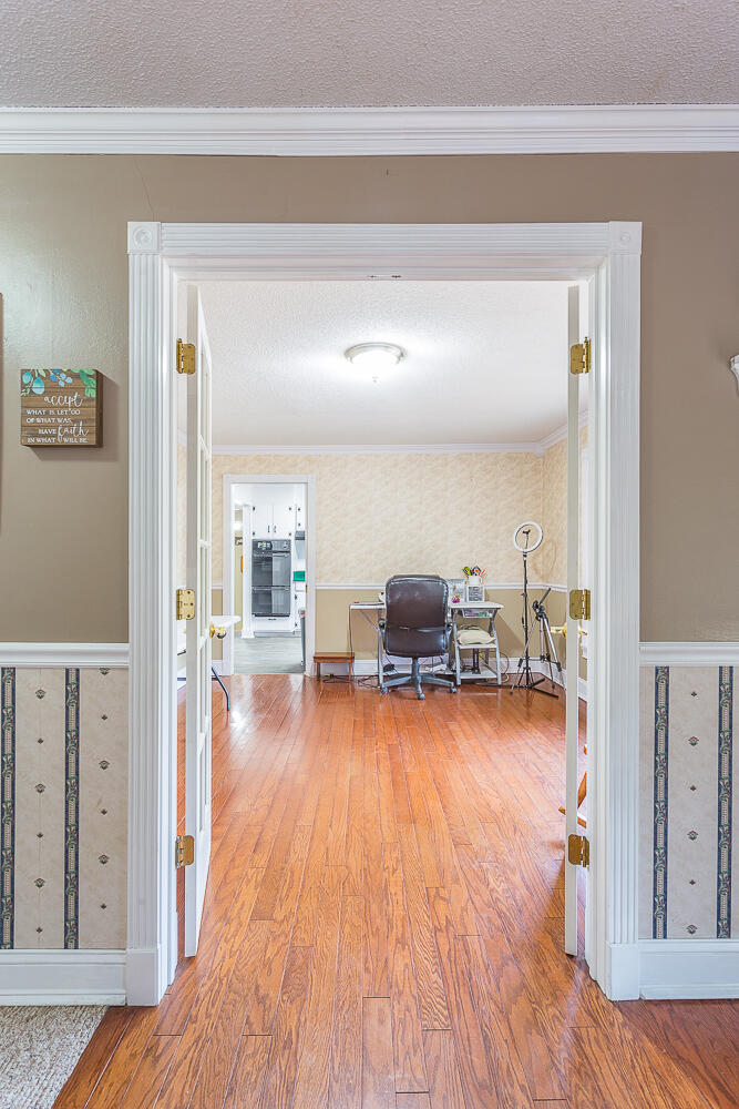 3539 North Marble Top Road Chickamauga, GA 30707 - Photo 2 of 57 Foyer