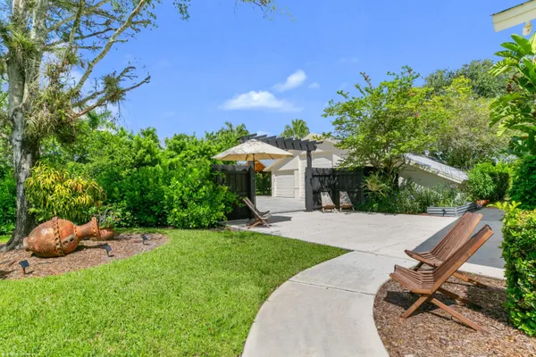 $175,000 | 14965 Oatland Court, Wellington, FL 33414