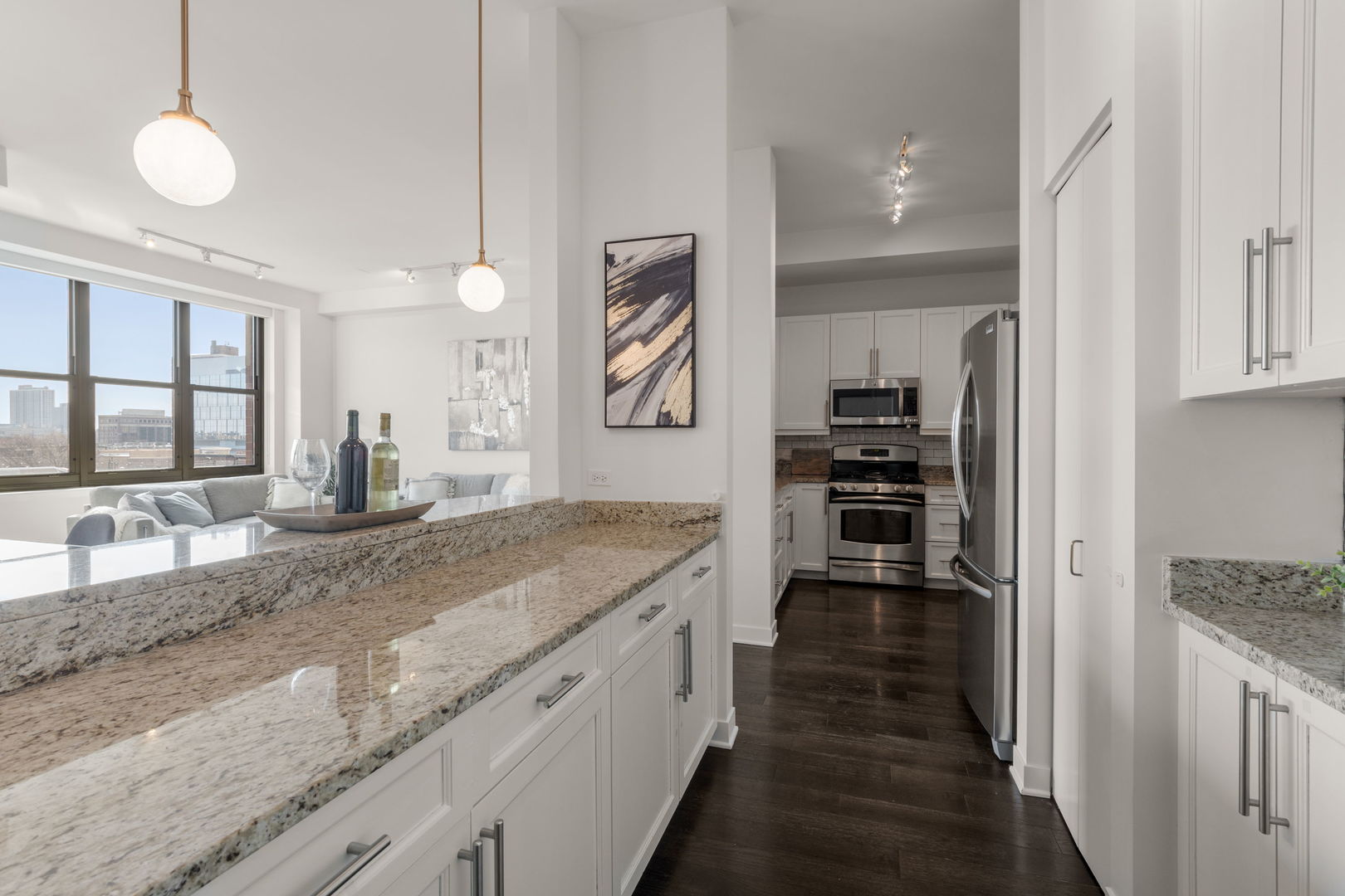 3140 North Sheffield Avenue, Unit 601 Chicago, IL 60657 - Photo 7 of 16