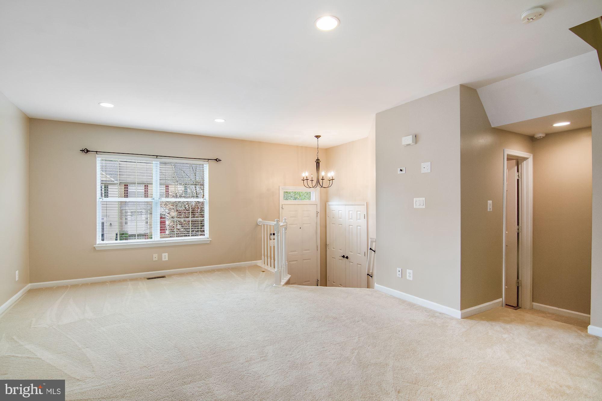 306 Crossing Road Fredericksburg, VA 22406 - Photo 4 of 30 Gallery Image 4
