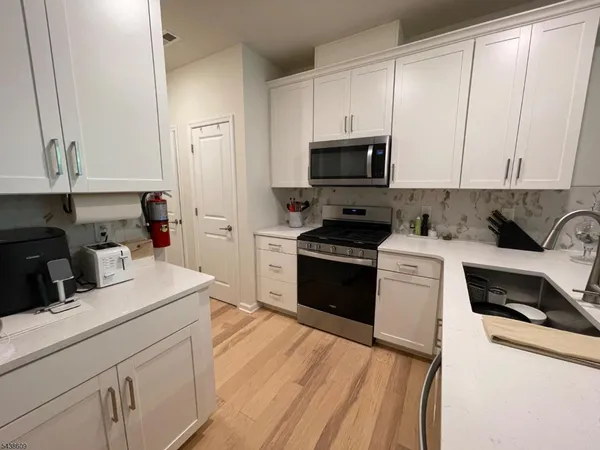 $3,000 | 54 Sternadori Road, Somerville, NJ 08876