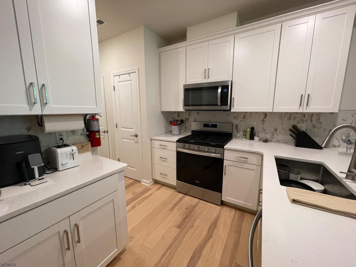 54 Sternadori Road Somerville, NJ 08876 - Photo 21 of 22