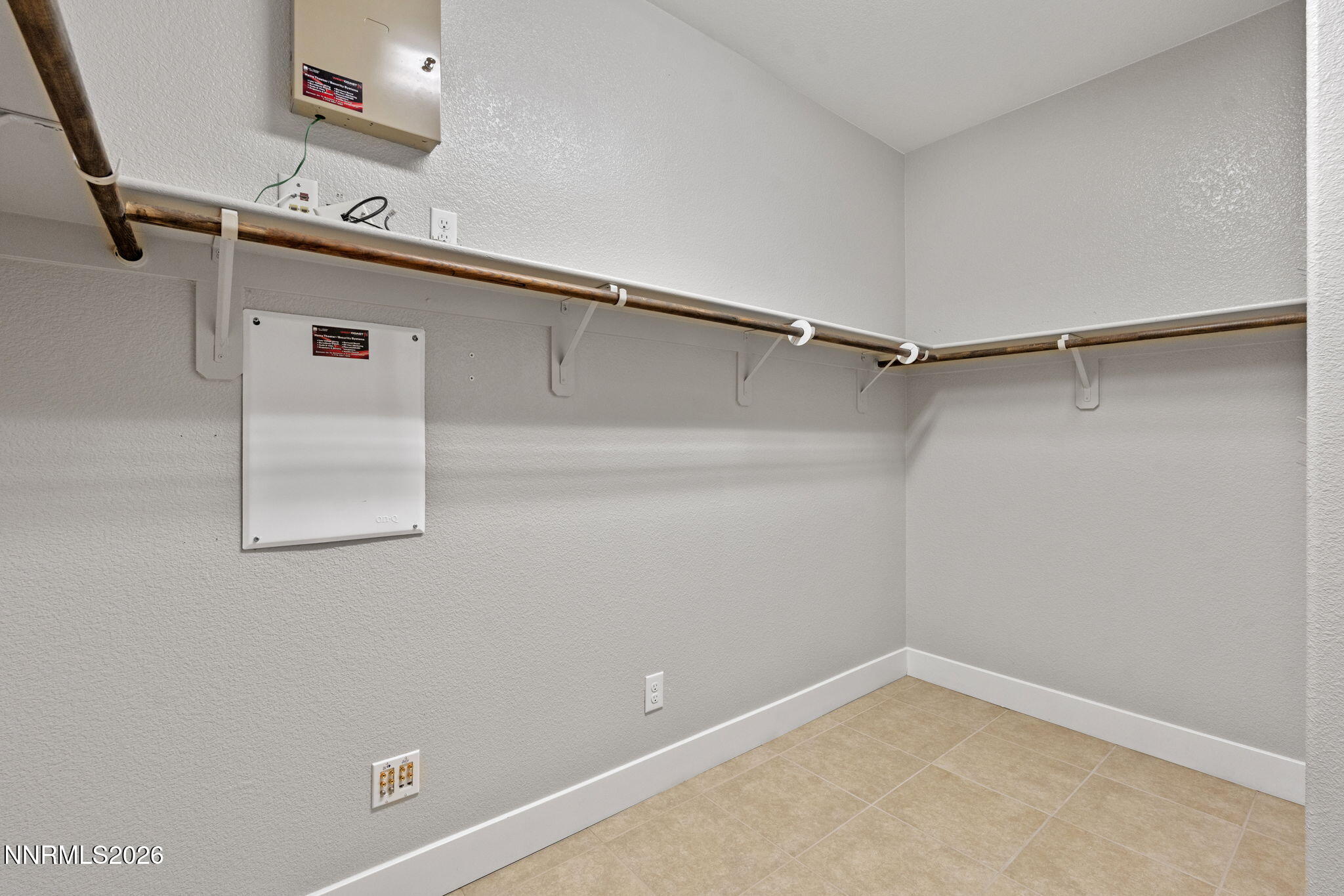 9785 Hafflinger Lane Reno, NV 89521 - Photo 26 of 34 a close up of a wall