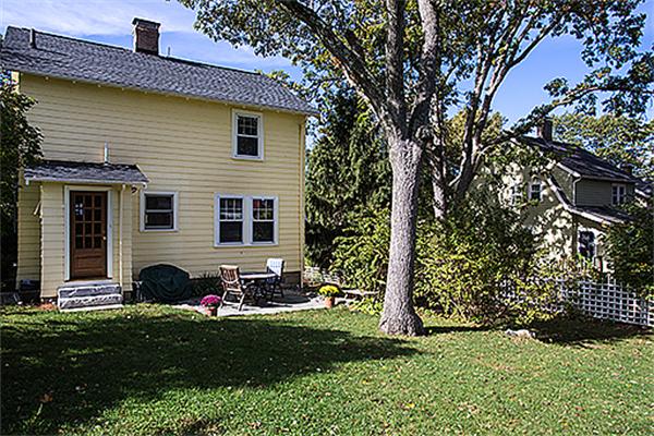 36 Argyle Road Arlington, MA 02476 - Photo 25 of 26 a view of a house with backyard and garden