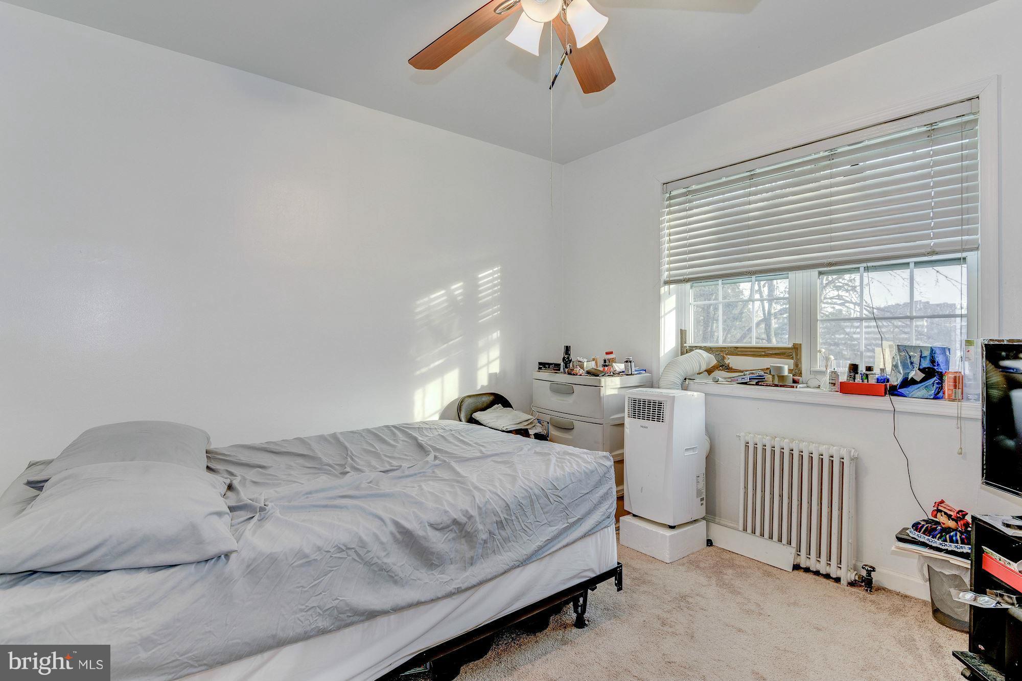 5216 8th Road South, Unit 2 Arlington, VA 22204 - Photo 13 of 19 Bedroom (Master)