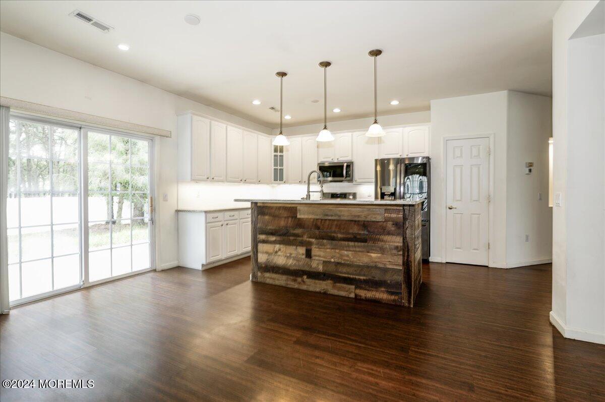 14 Battle Road Whiting, NJ 08759 - Photo 20 of 35 39-14BattleRd0039