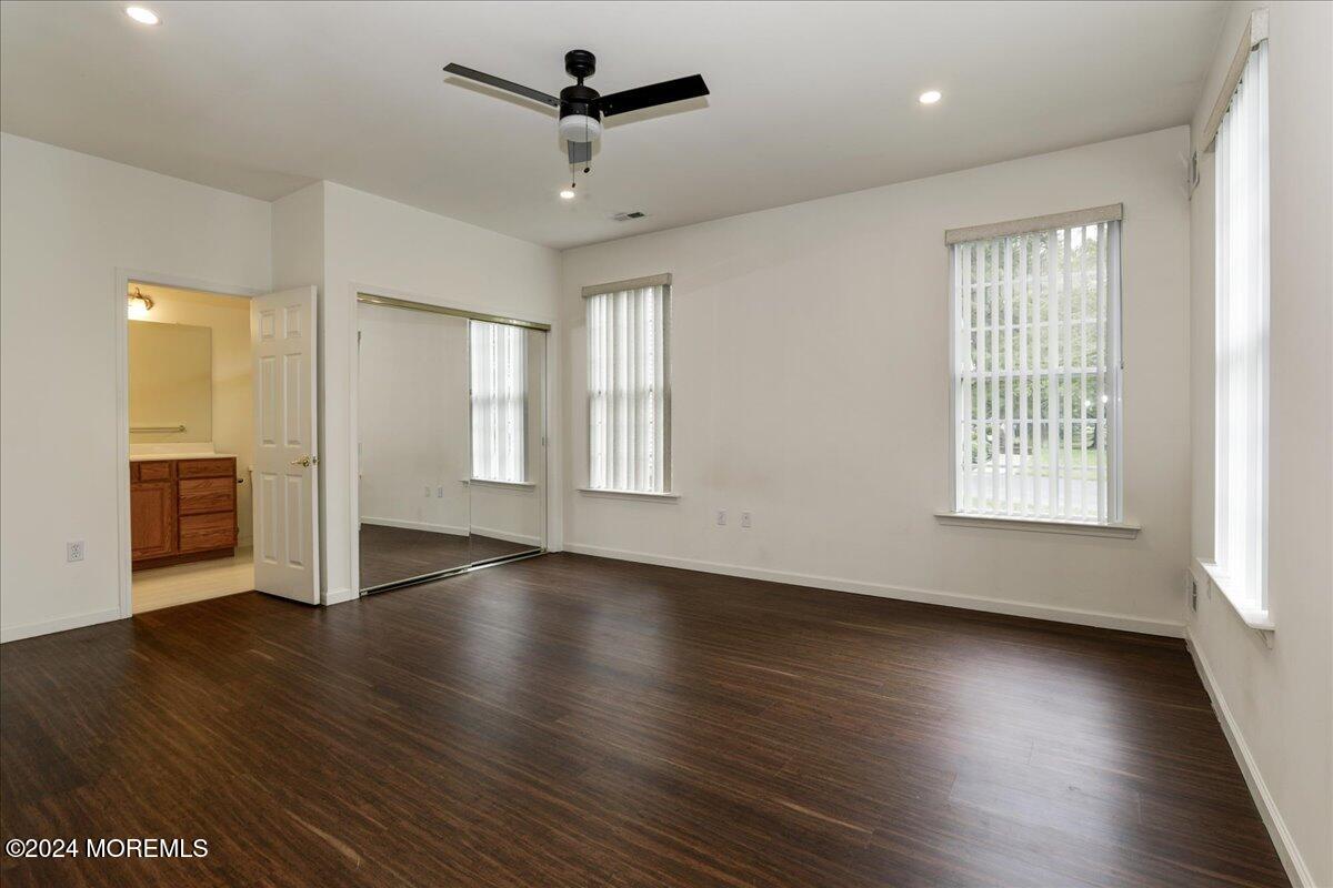 14 Battle Road Whiting, NJ 08759 - Photo 29 of 35 54-14BattleRd0054