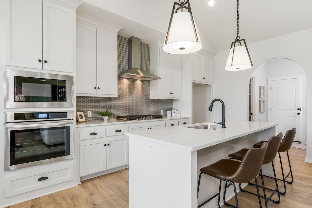 4941 146th Street Basehor, KS 66007 - Photo 1 of 57