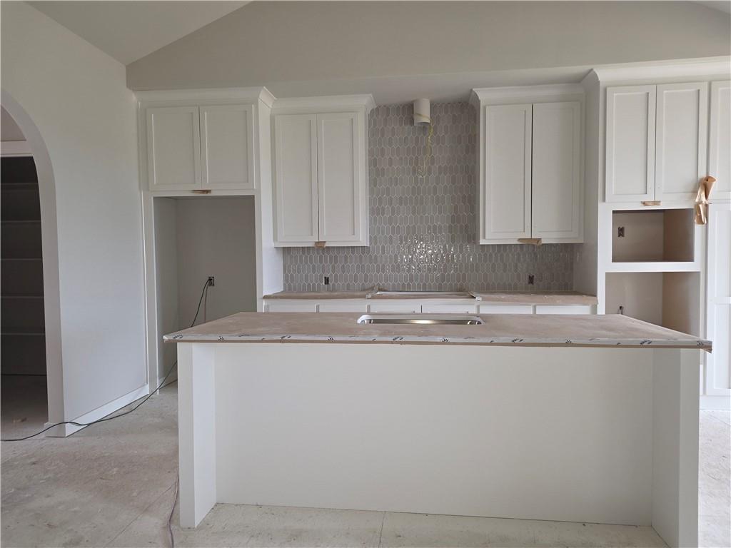 4941 146th Street Basehor, KS 66007 - Photo 7 of 64