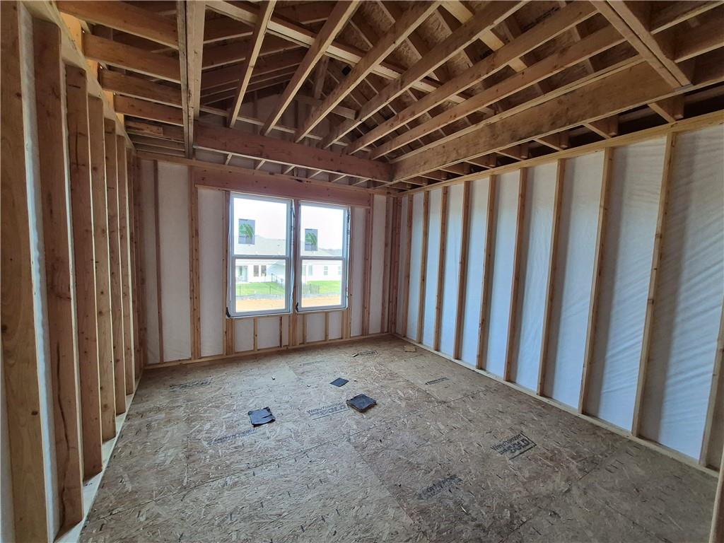 4941 146th Street Basehor, KS 66007 - Photo 9 of 57