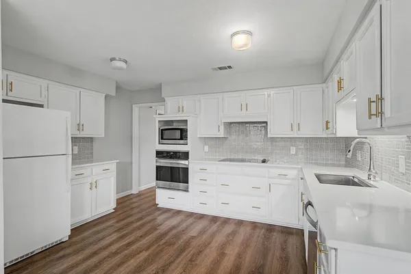 $2,500 | 2126 Teakwood Lane, Plano, TX 75075