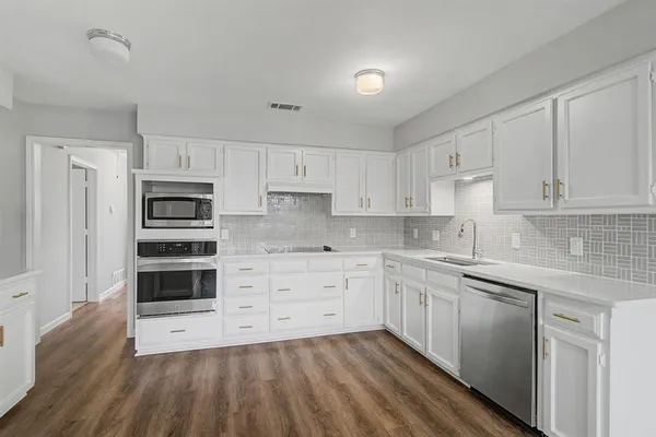 $2,500 | 2126 Teakwood Lane, Plano, TX 75075