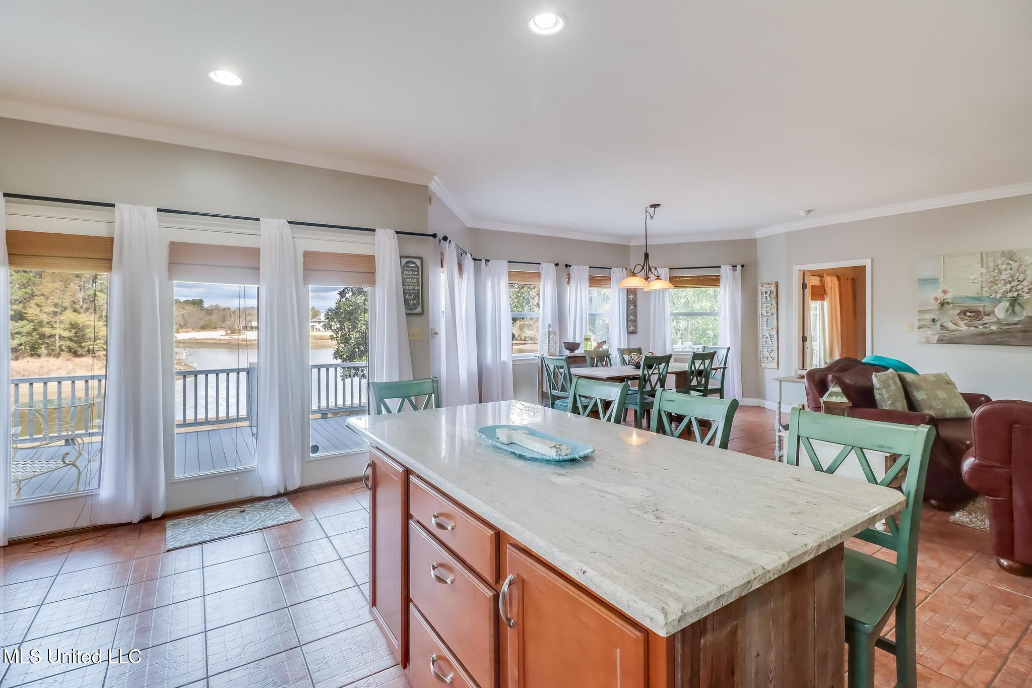 3518 River Bluff Road D'Iberville, MS 39540 - Photo 12 of 38 3518RBkit island to den and din