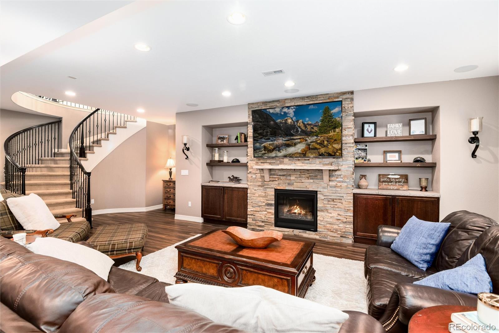 634 Hiddenbrook Court Highlands Ranch, CO 80126 - Photo 34 of 48 Gallery Image 34