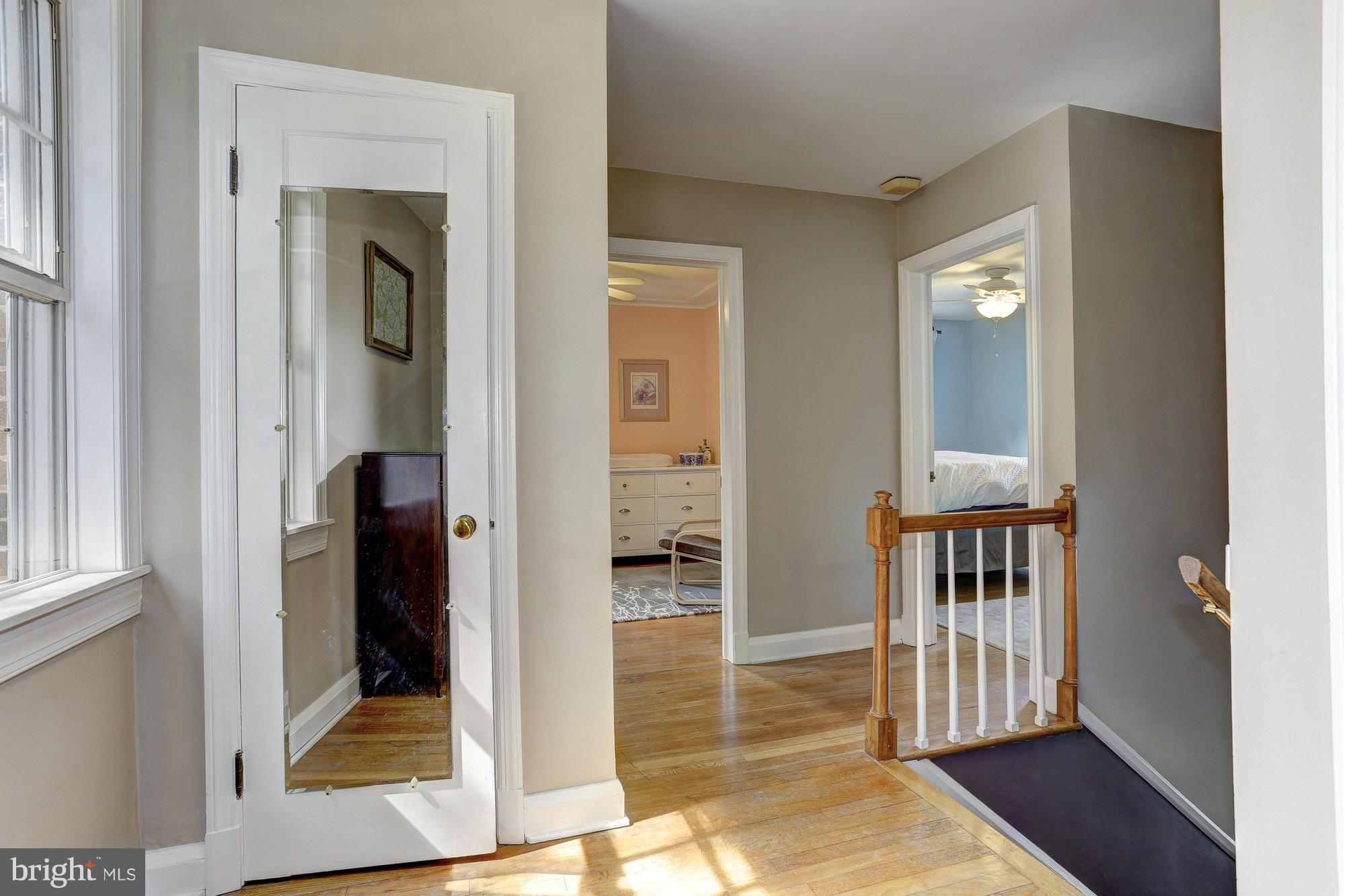 907 Weatherbee Road Towson, MD 21286 - Photo 21 of 30 Upstairs hallway