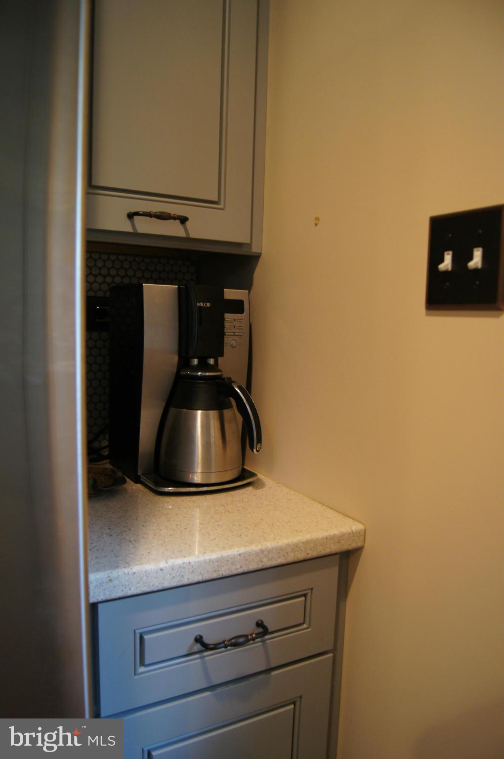 907 Weatherbee Road Towson, MD 21286 - Photo 8 of 30 Cute coffee spot by back door.