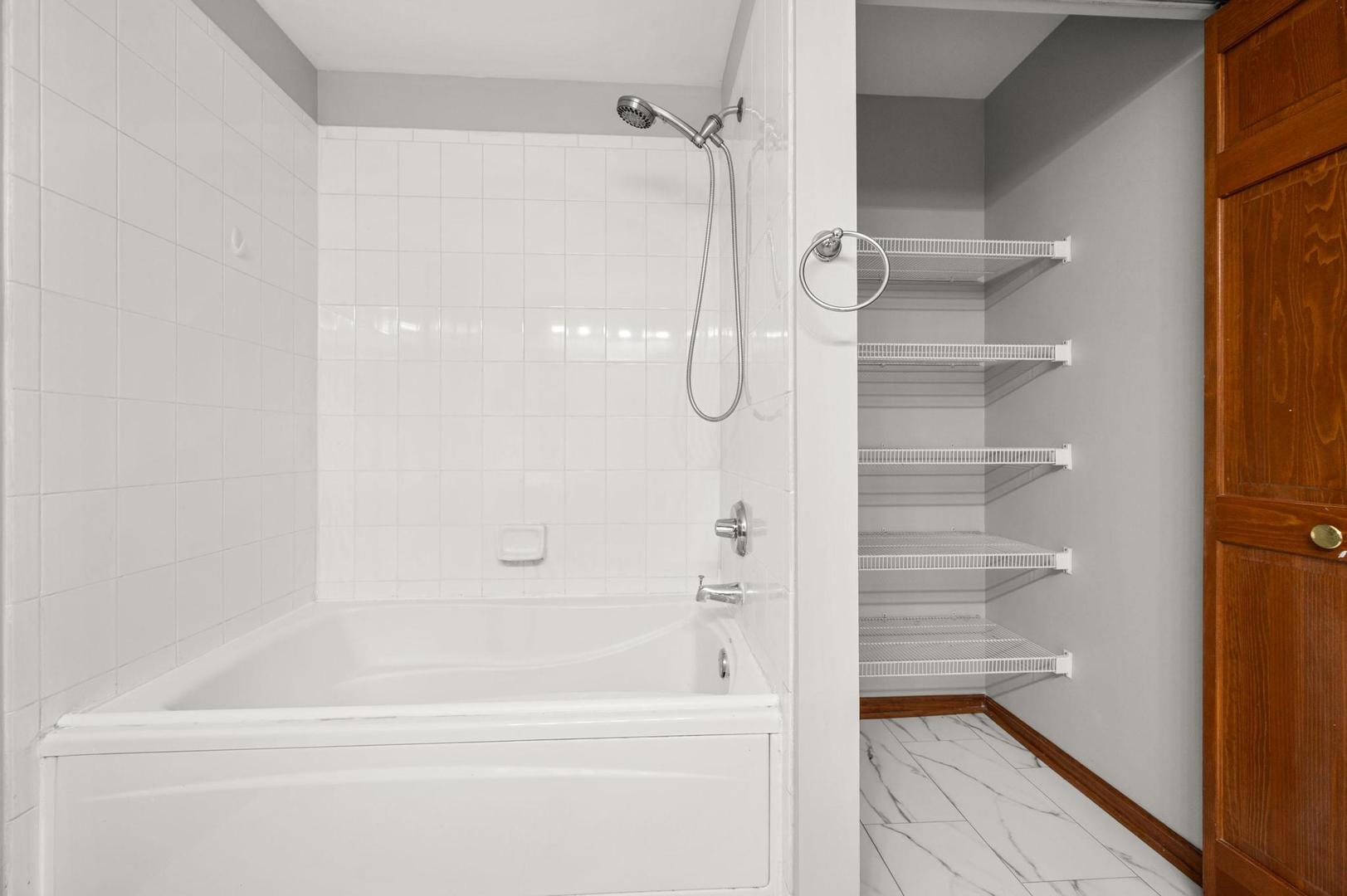 2673 Wydown Lane Aurora, IL 60502 - Photo 18 of 31