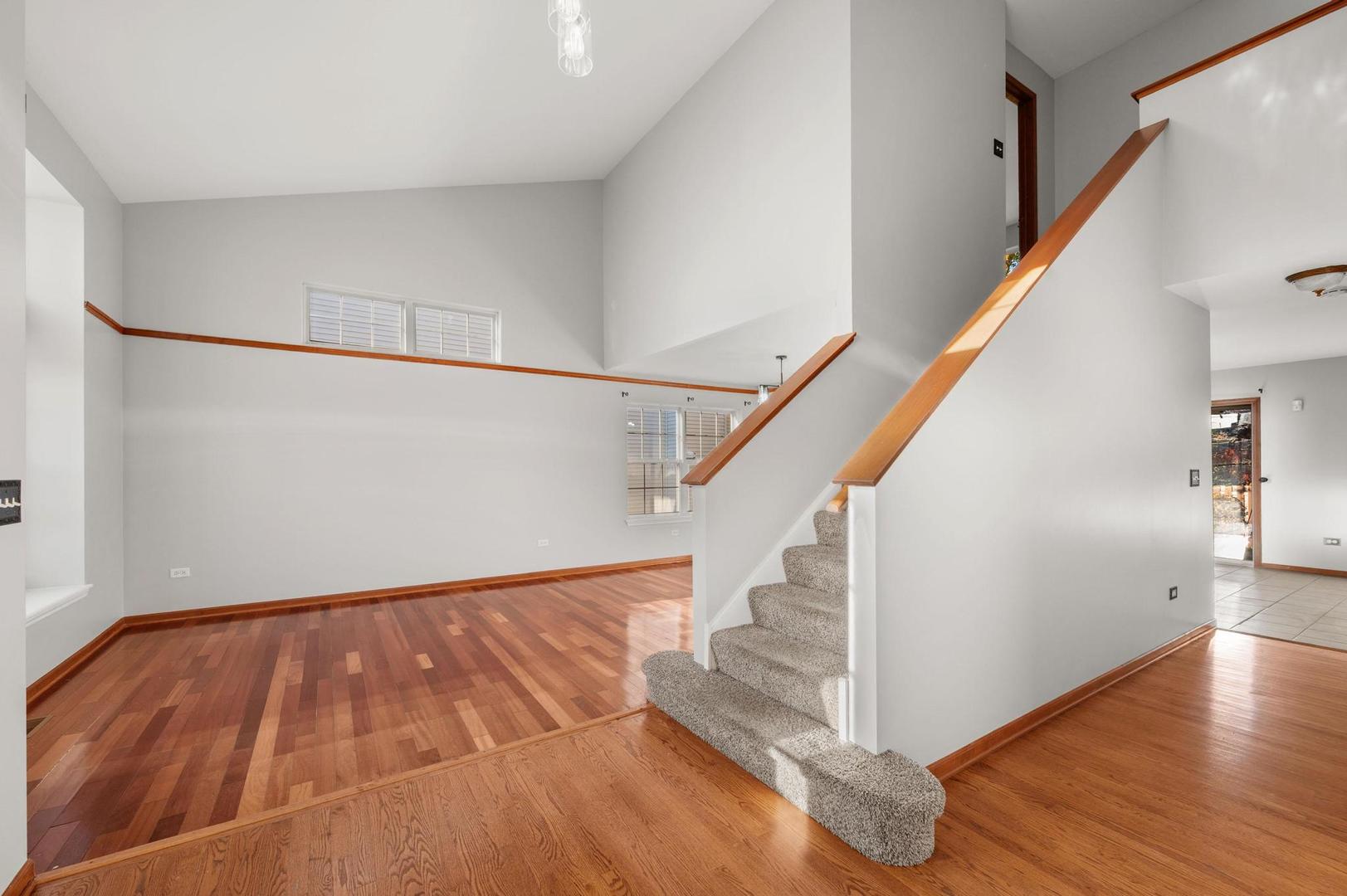 2673 Wydown Lane Aurora, IL 60502 - Photo 3 of 31