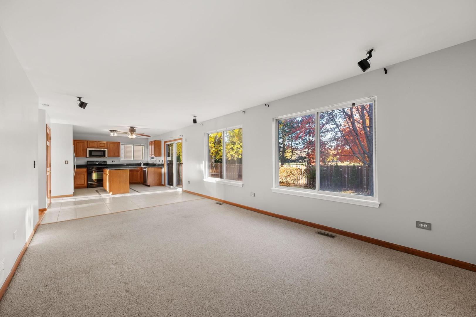 2673 Wydown Lane Aurora, IL 60502 - Photo 10 of 31