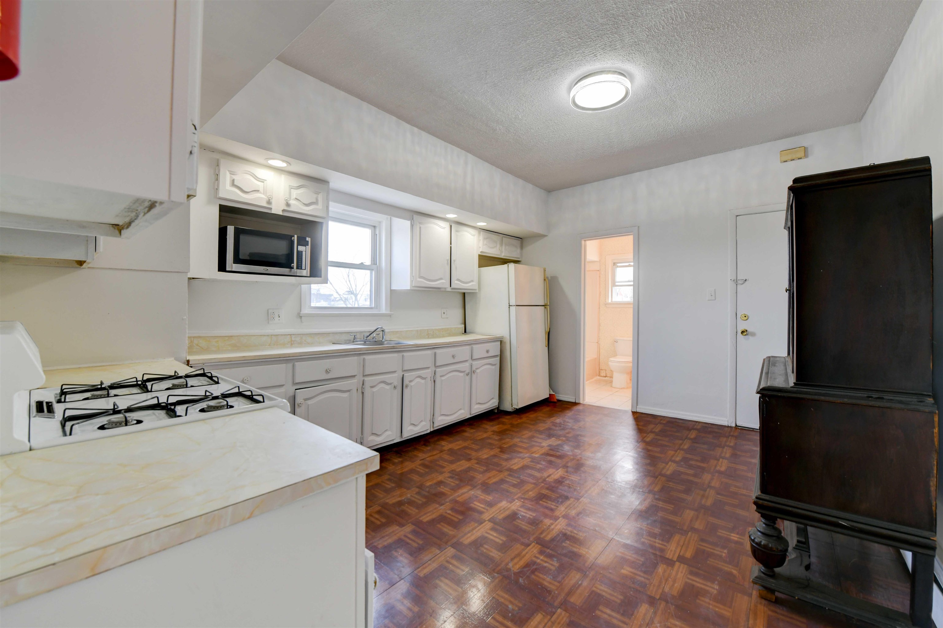 625 Harrison Avenue, Unit 2 Harrison, NJ 07029 - Photo 11 of 25