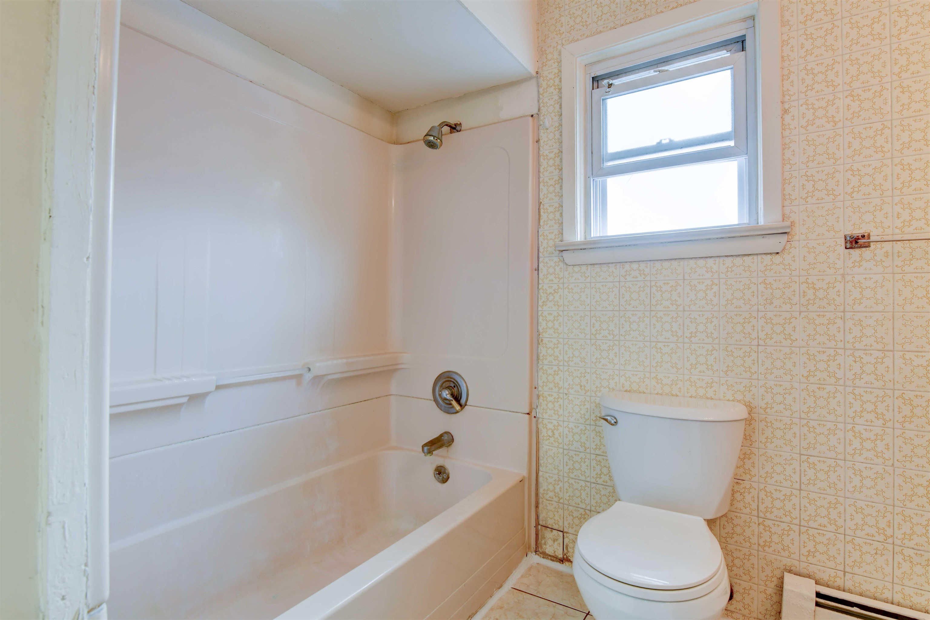 625 Harrison Avenue, Unit 2 Harrison, NJ 07029 - Photo 12 of 25