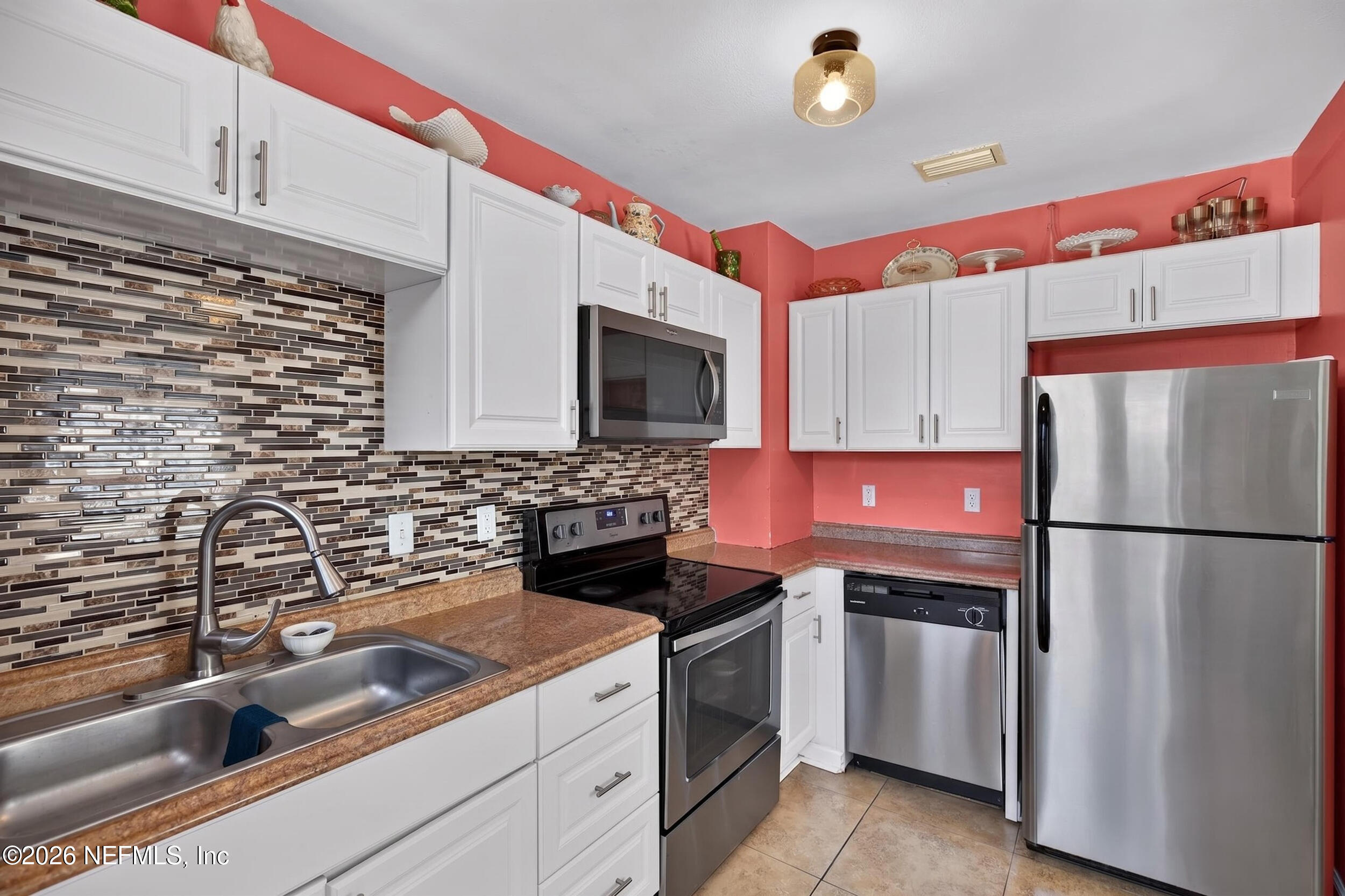 3308 Sheridan Road Jacksonville, FL 32207 - Photo 23 of 50 18_kitchen 4