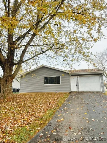 $174,900 | 526 Pilgrim Way, Salem, IN 47167